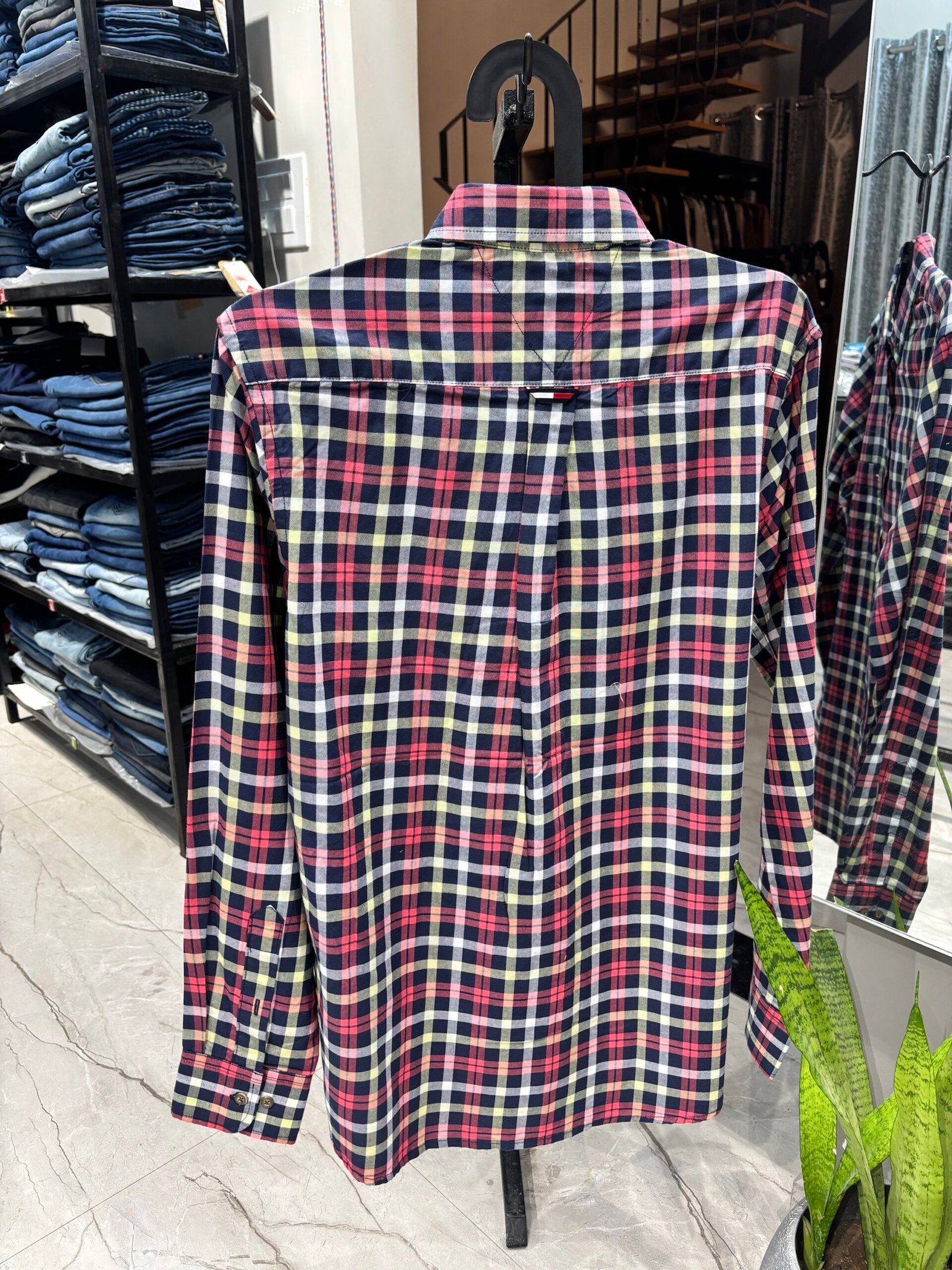 TH_Checked Shirt