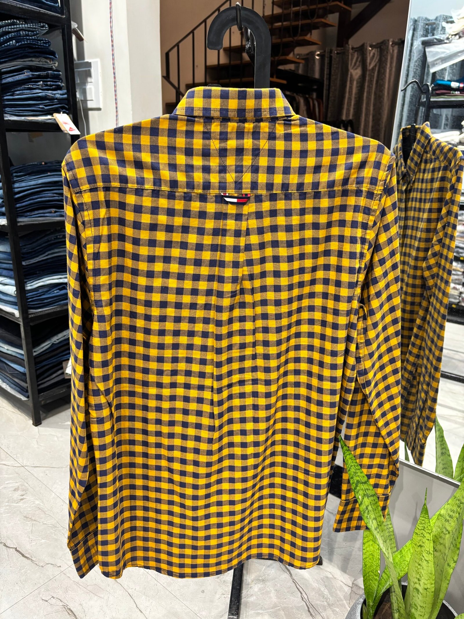 TH_Checked Shirt